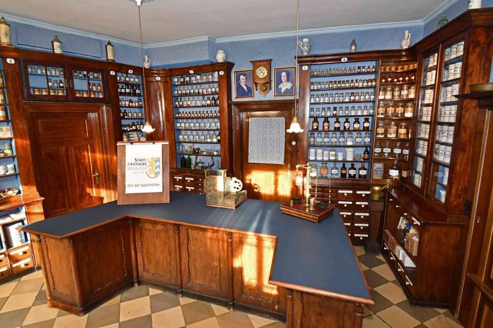 Stadt-Apotheke Wiesloch historisches Bild